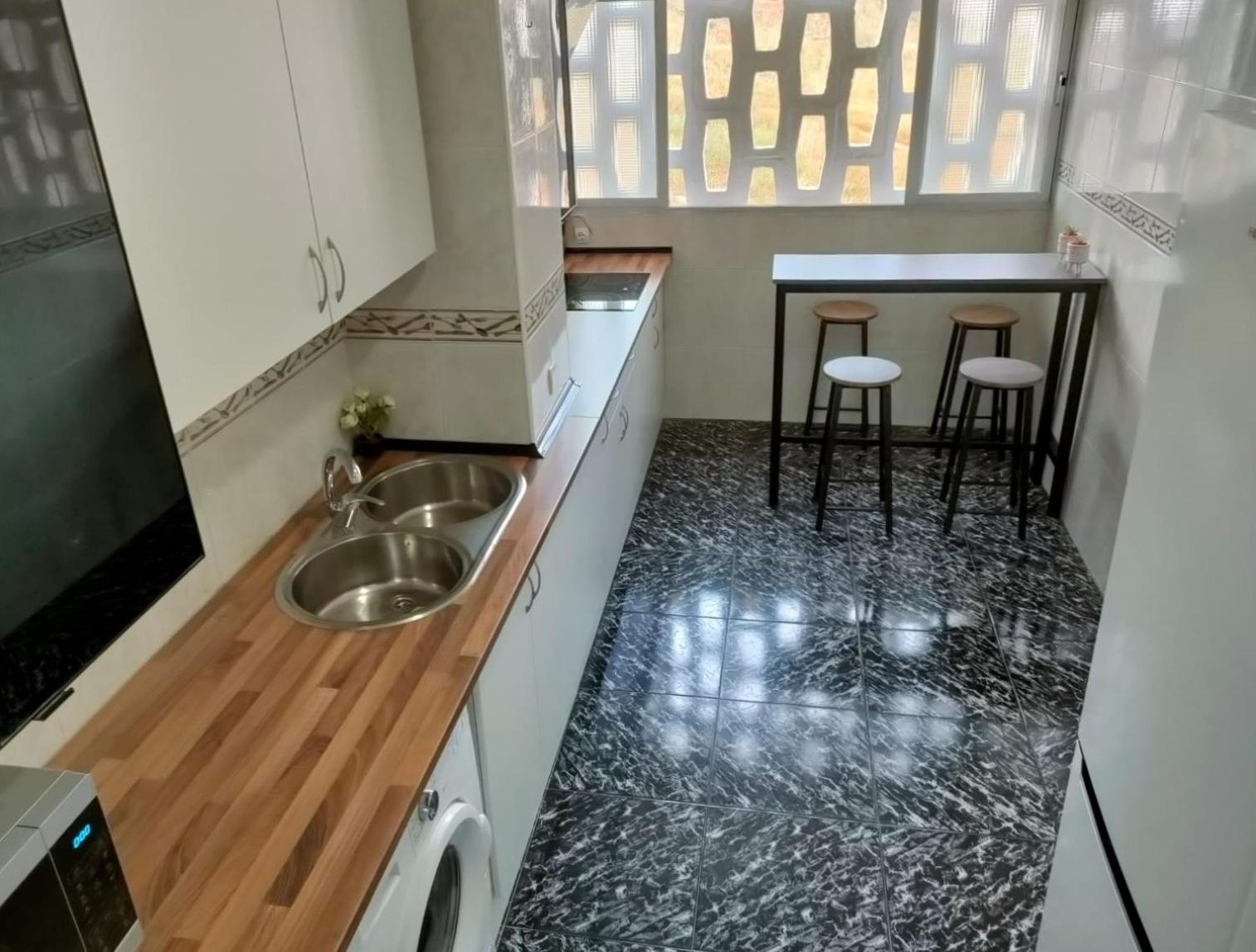 El Piso Espacioso Un Grupo De Amigos Málaga
