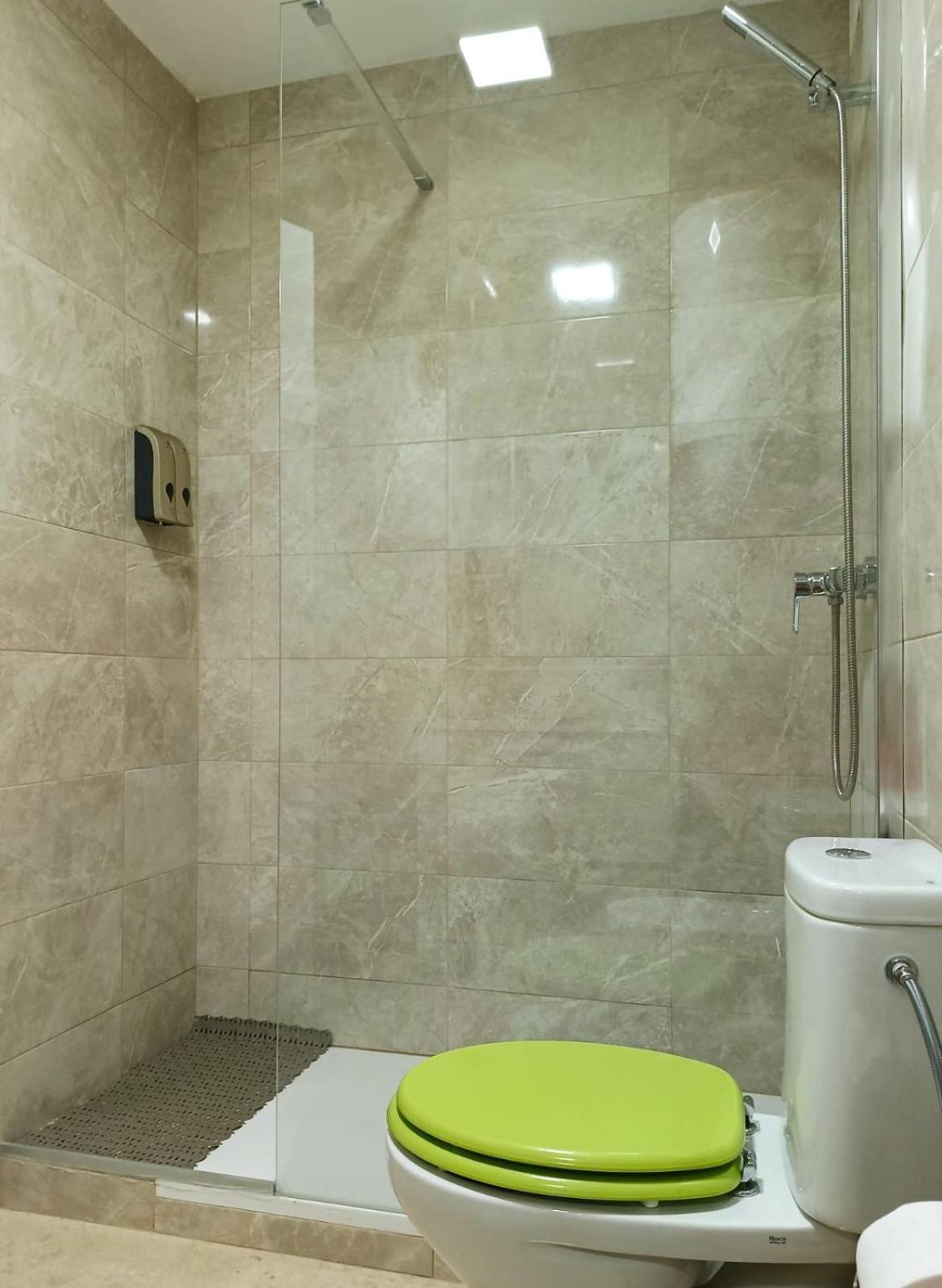 Apartamento El Piso Espacioso Un Grupo De Amigos *